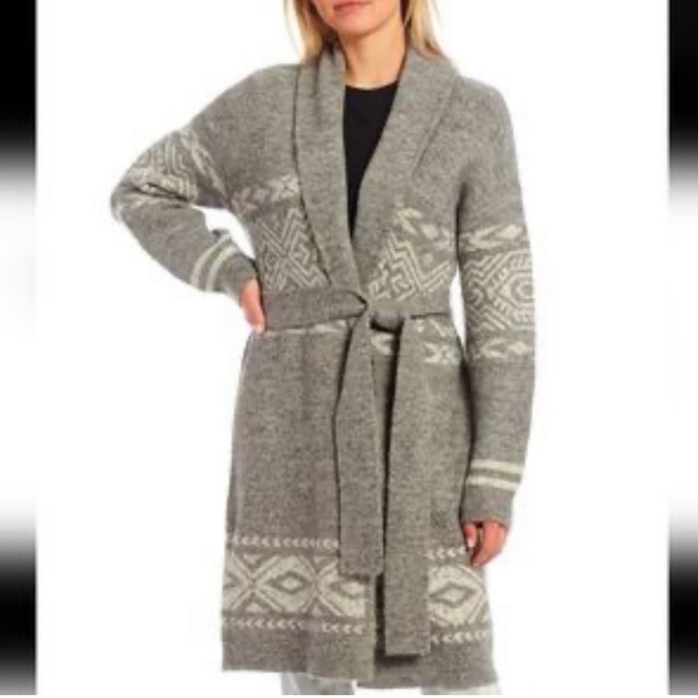 a loves a Cardigan Sweater *EUC*